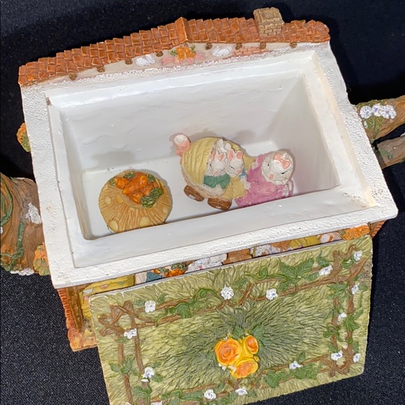 Bundle only! Bunny Rabbit Mini Ceramic Teapot - Picture 2 of 9